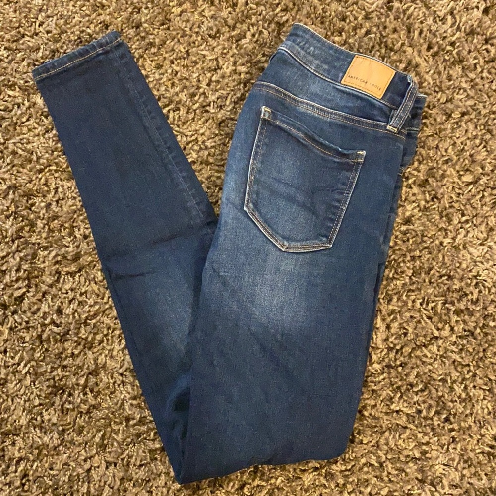 American Eagle women’s jeans